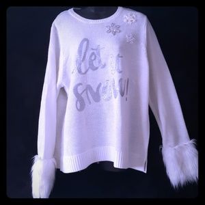 Winter holiday sweater.  New!!!
